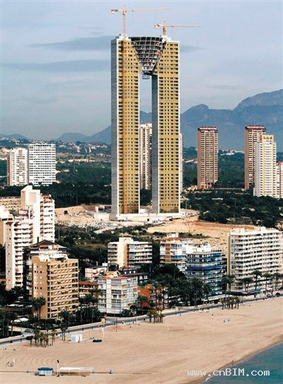 西班牙47层大楼将完工却忘装电梯-BIM建筑网