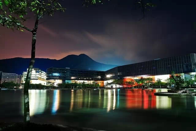 王石:搞环保是面对未来 搞绿色建筑成万科竞争力 王石:搞环保是面对未来 搞绿色建筑成万科竞争力