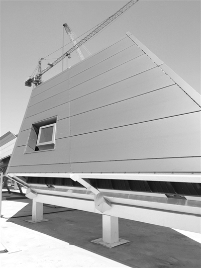 江苏大剧院“水滴”造型10月底前成形 大厅月底封顶