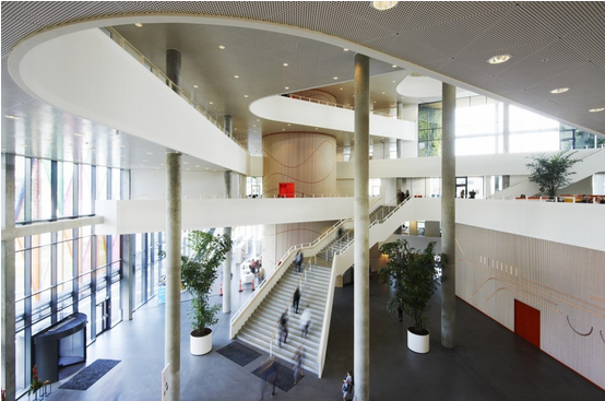 三角形的新地标 南丹麦大学科灵校区大楼