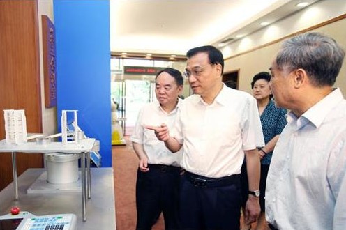李克强等领导人学习3D打印技术 3D打印蓝海起航 李克强等领导人学习3D打印技术 3D打印蓝海起航