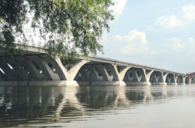 施工人员看“三维BIM电影”建出云龙湖大桥-BIM建筑网