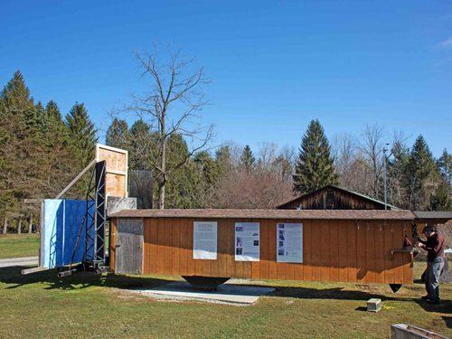 全球玻璃建筑每年杀死7.5亿只鸟 如何避免？ BIM视界 第2张