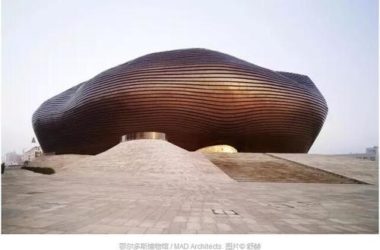 视频: 16名著名建筑师对中国建筑