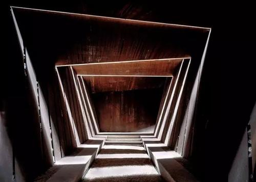 2017年普利兹克建筑奖揭晓:西班牙加泰罗尼亚RCR 建筑事务所的三位建筑师共同获奖 BIM视界 第8张-BIM建筑网 2017年普利兹克建筑奖揭晓:西班牙加泰罗尼亚RCR 建筑事务所的三位建筑师共同获奖 BIM视界 第8张