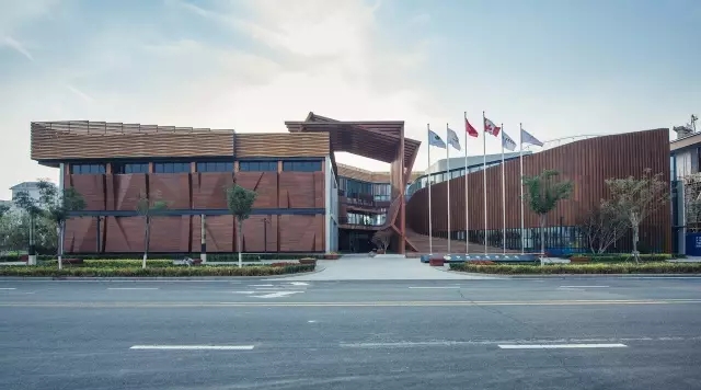 装配式|美图美视频:从森林到建筑,天津中加生态示范区 装配式资讯 第2张-BIM建筑网 装配式|美图美视频:从森林到建筑,天津中加生态示范区 装配式资讯 第2张