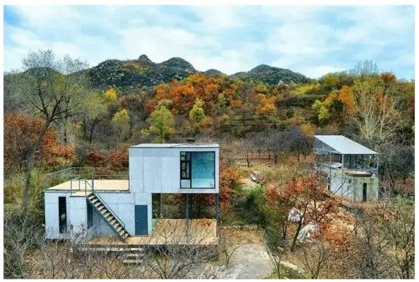装配式|四个老男孩租下2500亩山谷 用集装箱搭出桃花源地  装配式|四个老男孩租下2500亩山谷 用集装箱搭出桃花源地