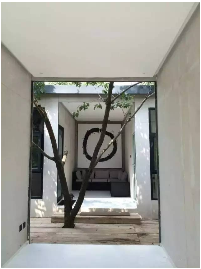 装配式|四个老男孩租下2500亩山谷 用集装箱搭出桃花源地  装配式|四个老男孩租下2500亩山谷 用集装箱搭出桃花源地