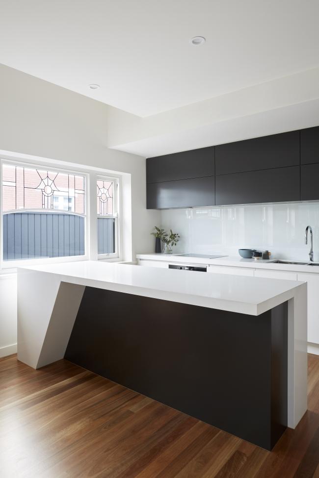 BIM建筑|影子室第 / Nic Owen Architects BIM建筑|影子室第 / Nic Owen Architects