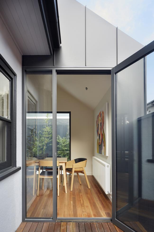 BIM建筑|影子室第 / Nic Owen Architects BIM建筑|影子室第 / Nic Owen Architects