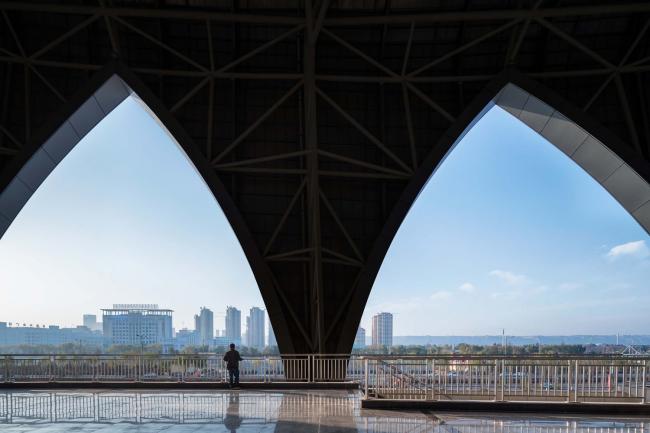 BIM建筑|临夏奥体中间运动场 / 杜兹设计 BIM建筑|临夏奥体中间运动场 / 杜兹设计
