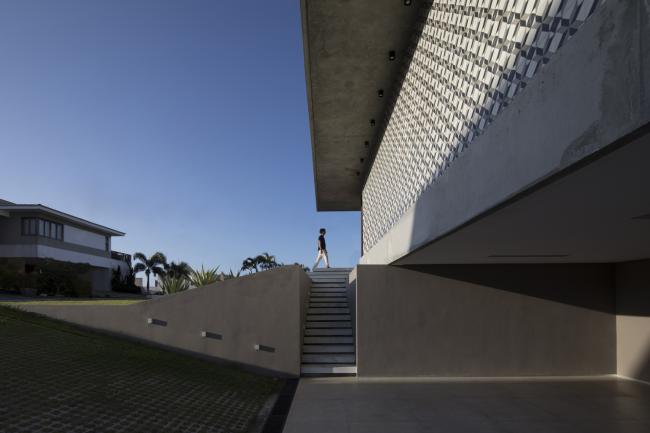 BIM建筑|沉寂优雅的巴西室第/Martins Lucena Arquitetos BIM建筑|沉寂优雅的巴西室第/Martins Lucena Arquitetos