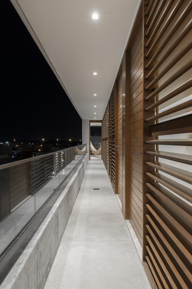 BIM建筑|沉寂优雅的巴西室第/Martins Lucena Arquitetos BIM建筑|沉寂优雅的巴西室第/Martins Lucena Arquitetos