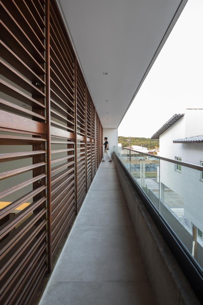 BIM建筑|沉寂优雅的巴西室第/Martins Lucena Arquitetos BIM建筑|沉寂优雅的巴西室第/Martins Lucena Arquitetos
