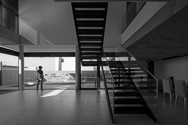 BIM建筑|沉寂优雅的巴西室第/Martins Lucena Arquitetos BIM建筑|沉寂优雅的巴西室第/Martins Lucena Arquitetos