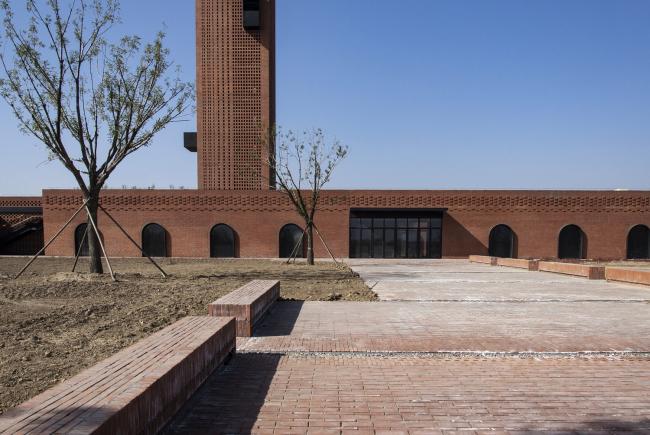 BIM建筑|湿地中的红砖塔 / 空格建筑 BIM建筑|湿地中的红砖塔 / 空格建筑