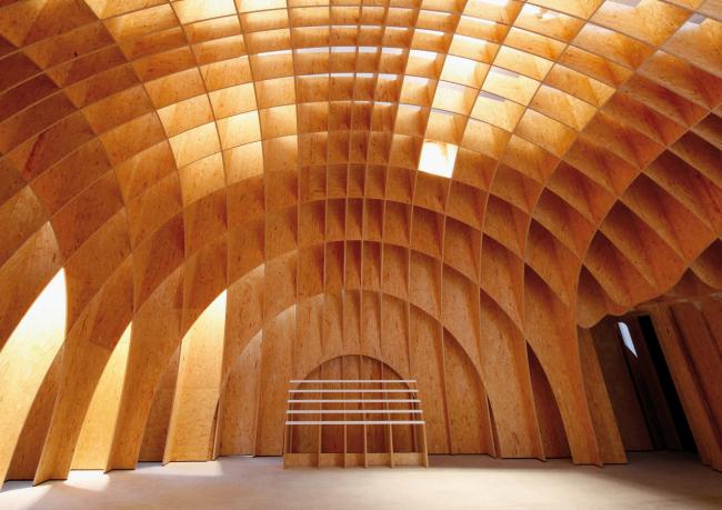 BIM建筑|几何象形般的三围体块:西格兰白色村落教堂/schneider+schumacher BIM建筑|几何象形般的三围体块:西格兰白色村落教堂/schneider+schumacher