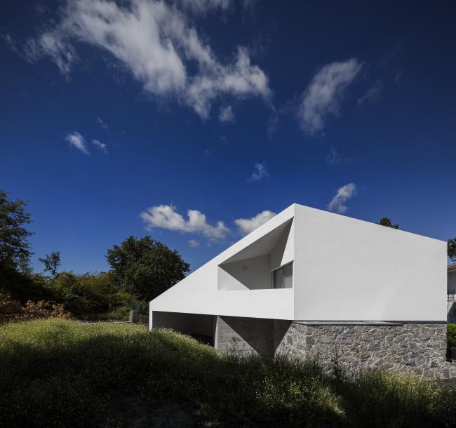 BIM建筑|现代雕塑立体切割的艺术品:葡萄牙三角室第 BIM建筑|现代雕塑立体切割的艺术品:葡萄牙三角室第