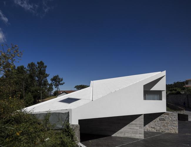 BIM建筑|现代雕塑立体切割的艺术品:葡萄牙三角室第 BIM建筑|现代雕塑立体切割的艺术品:葡萄牙三角室第