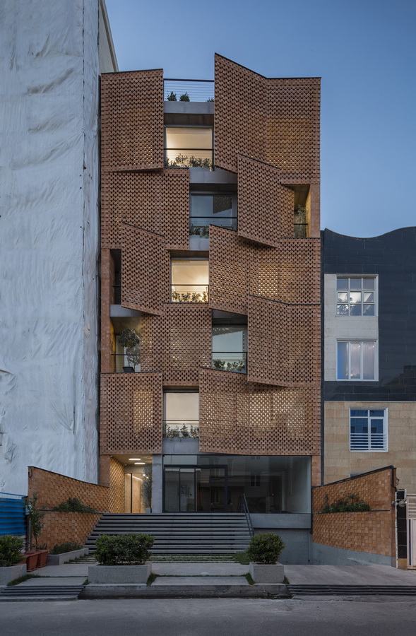 BIM建筑|以空间划分空间:伊朗Saadat Abad公寓楼 BIM建筑|以空间划分空间:伊朗Saadat Abad公寓楼