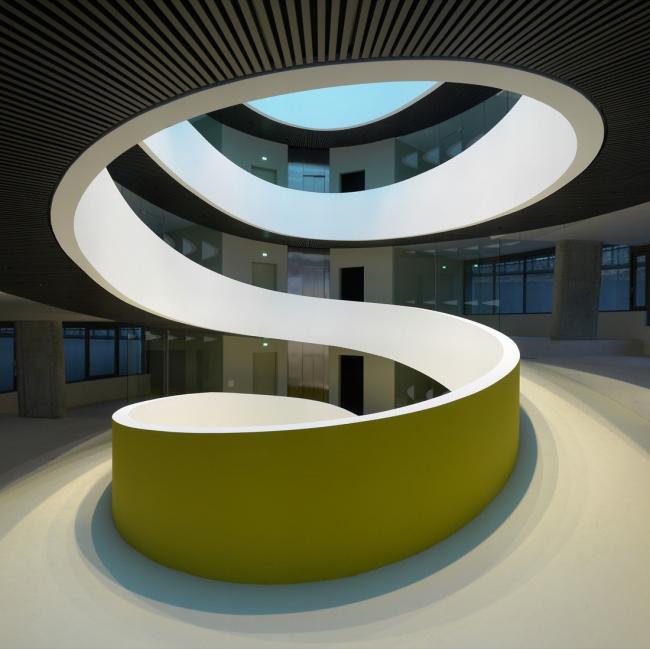 BIM建筑|优雅内敛,现代前锋螺旋发展的瑞士办公楼 BIM建筑|优雅内敛,现代前锋螺旋发展的瑞士办公楼