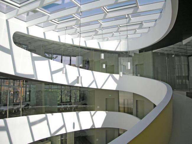BIM建筑|优雅内敛,现代前锋螺旋发展的瑞士办公楼 BIM建筑|优雅内敛,现代前锋螺旋发展的瑞士办公楼