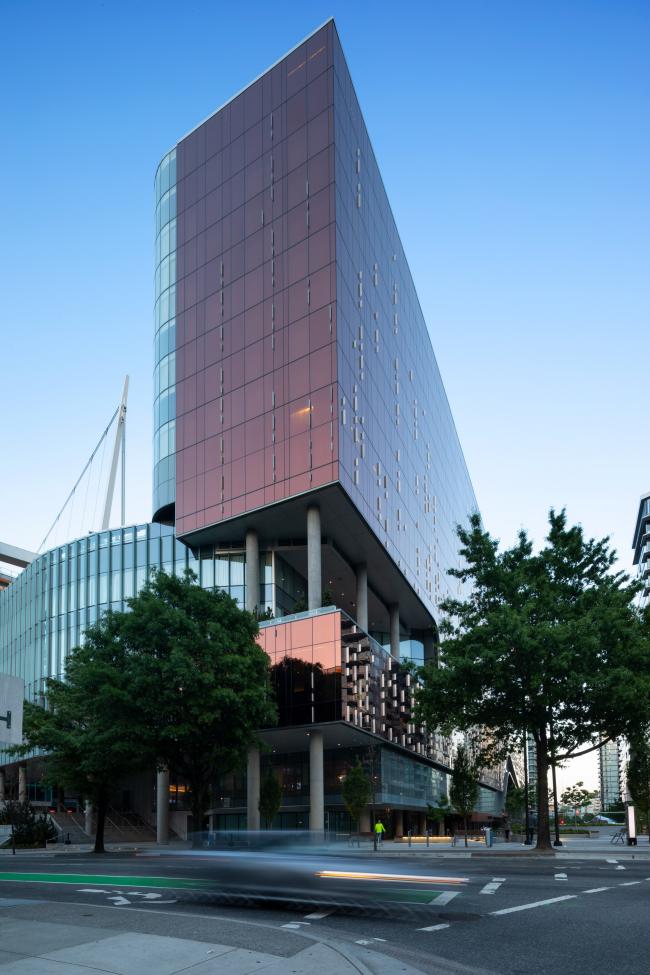 BIM建筑|热光摇曳的温哥华酒店娱乐中间 BIM建筑|热光摇曳的温哥华酒店娱乐中间