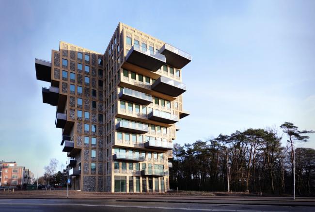 BIM建筑|垂直悬挑的“漂亮景致”:荷兰Belvedere 年夜楼 / René van Zuuk Architects BIM建筑|垂直悬挑的“漂亮景致”:荷兰Belvedere 年夜楼 / René van Zuuk Architects