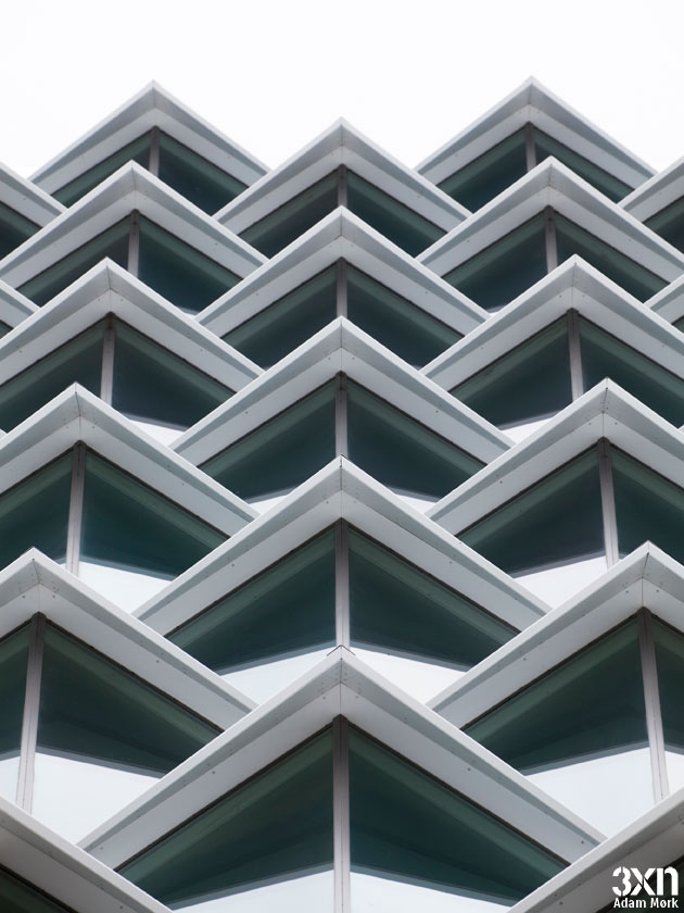 BIM建筑|披鳞片形如折纸屋顶的海港储蓄银行/3XN建筑师事务所 BIM建筑|披鳞片形如折纸屋顶的海港储蓄银行/3XN建筑师事务所