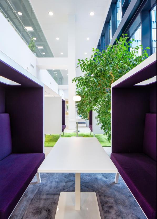 BIM建筑|与蓝天低语的多彩幕布:埃文特斯商务花圃 / Arkkitehtitoimisto HKP BIM建筑|与蓝天低语的多彩幕布:埃文特斯商务花圃 / Arkkitehtitoimisto HKP