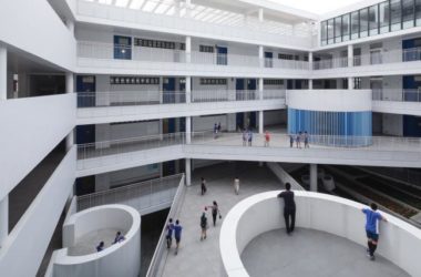 BIM建筑|嵌套的多彩盒子:华中师范年夜学从属龙园黉舍 / 筑博设计-结合公设 + H DESIGN-BIM建筑网
