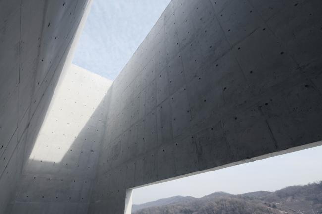 BIM建筑|似招手浸礼,如崇奉般沉寂耸立于年夜地:韩国dw教堂 BIM建筑|似招手浸礼,如崇奉般沉寂耸立于年夜地:韩国dw教堂