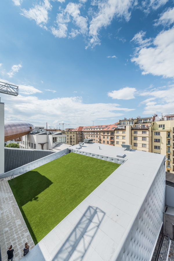 BIM建筑|外表柔嫩的混凝土建筑:DOX+ 今世艺术中间 / Petr Hajek Architekti BIM建筑|外表柔嫩的混凝土建筑:DOX+ 今世艺术中间 / Petr Hajek Architekti