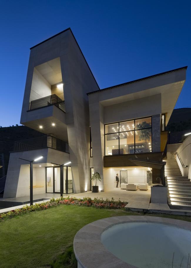 BIM建筑|背山面水,环坡而上的摩沙双子别墅 BIM建筑|背山面水,环坡而上的摩沙双子别墅