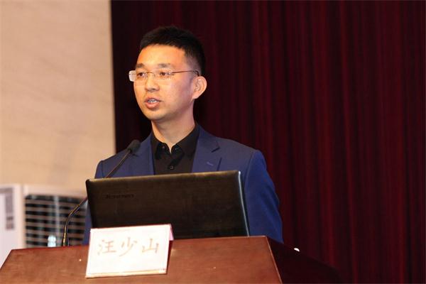 广联达汪少山:解读BIM技术与企业转型升级 广联达汪少山:解读BIM技术与企业转型升级