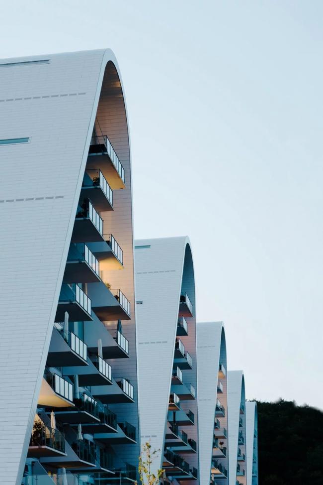 BIM建筑|港湾上翻腾而起的白色浪花:丹麦“年夜海浪”公寓 BIM建筑|港湾上翻腾而起的白色浪花:丹麦“年夜海浪”公寓