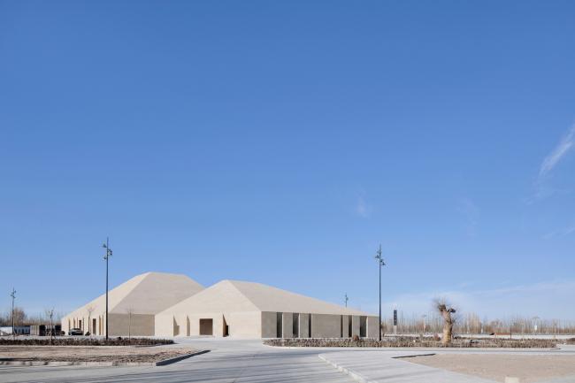 BIM建筑|沙丘之子:敦煌旅游集散中间 / 朱小地工作室·BIAD BIM建筑|沙丘之子:敦煌旅游集散中间 / 朱小地工作室·BIAD