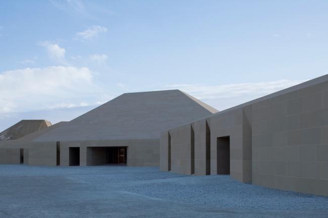 BIM建筑|沙丘之子:敦煌旅游集散中间 / 朱小地工作室·BIAD BIM建筑|沙丘之子:敦煌旅游集散中间 / 朱小地工作室·BIAD