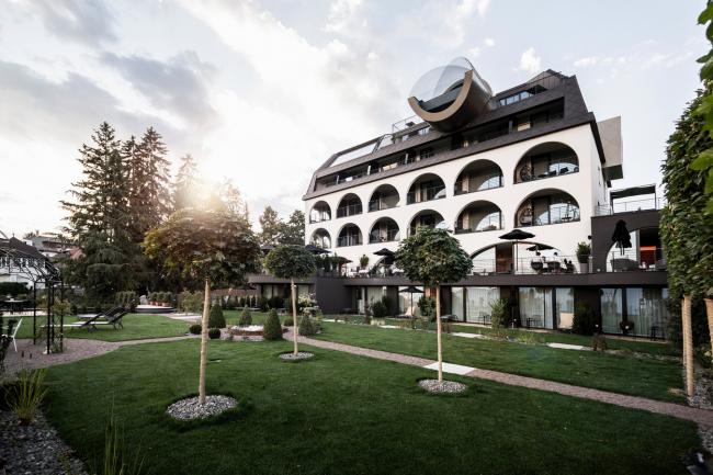 BIM建筑|源于新艺术活动灵感:意年夜利拱门旅店 / noa network of architecture BIM建筑|源于新艺术活动灵感:意年夜利拱门旅店 / noa network of architecture