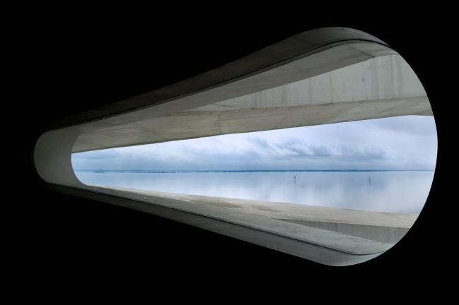 BIM建筑|层叠交织的手指坡道,在规整的秩序中追求变体 / Alvaro Siza建筑师事务所 BIM建筑|层叠交织的手指坡道,在规整的秩序中追求变体 / Alvaro Siza建筑师事务所