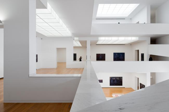BIM建筑|层叠交织的手指坡道,在规整的秩序中追求变体 / Alvaro Siza建筑师事务所 BIM建筑|层叠交织的手指坡道,在规整的秩序中追求变体 / Alvaro Siza建筑师事务所