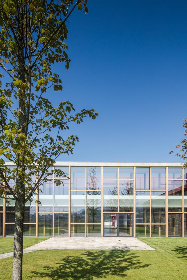 BIM建筑|从酒窖到办公室:Sede Polopique 公司总部 / Filipa Guimarães BIM建筑|从酒窖到办公室:Sede Polopique 公司总部 / Filipa Guimarães
