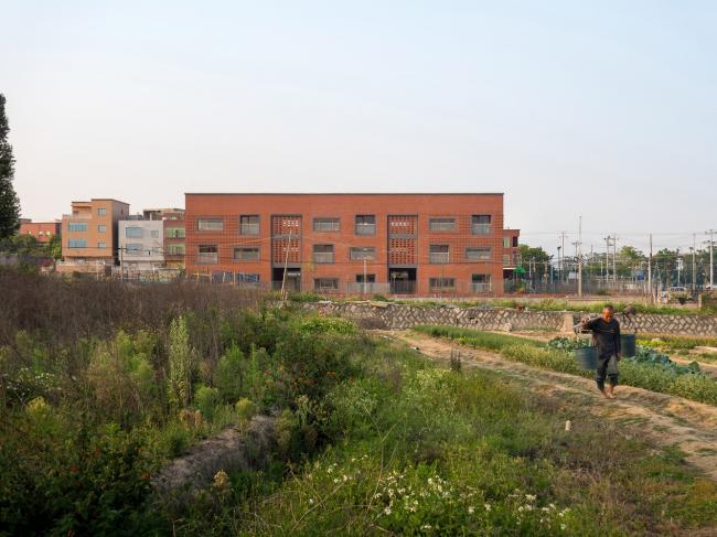 BIM建筑|厦门 / 孩子们在敞亮流利的中庭内肆意地奔驰 —— 新南幼儿园 BIM建筑|厦门 / 孩子们在敞亮流利的中庭内肆意地奔驰 —— 新南幼儿园