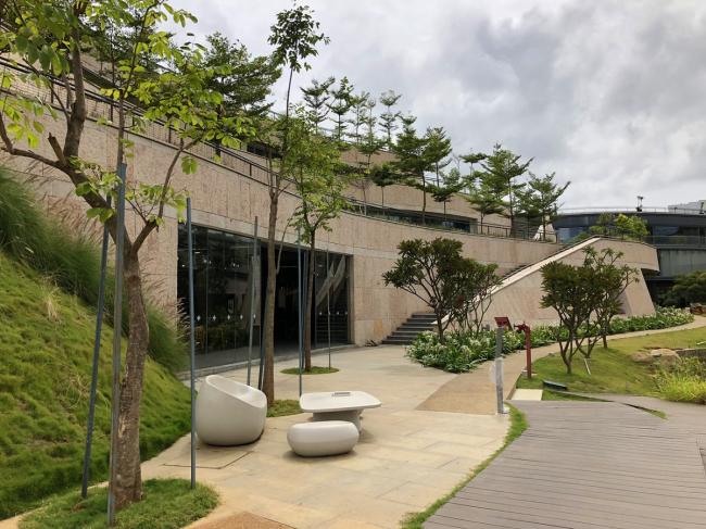 BIM建筑|仿若身处绿色稻田办公,科技彰显天然气力的泰坦办公中间 BIM建筑|仿若身处绿色稻田办公,科技彰显天然气力的泰坦办公中间