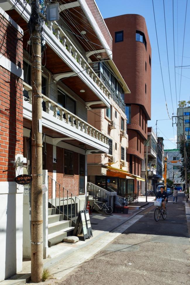 BIM建筑|用红砖砌造的宏大漏斗:3/1室第 BIM建筑|用红砖砌造的宏大漏斗:3/1室第