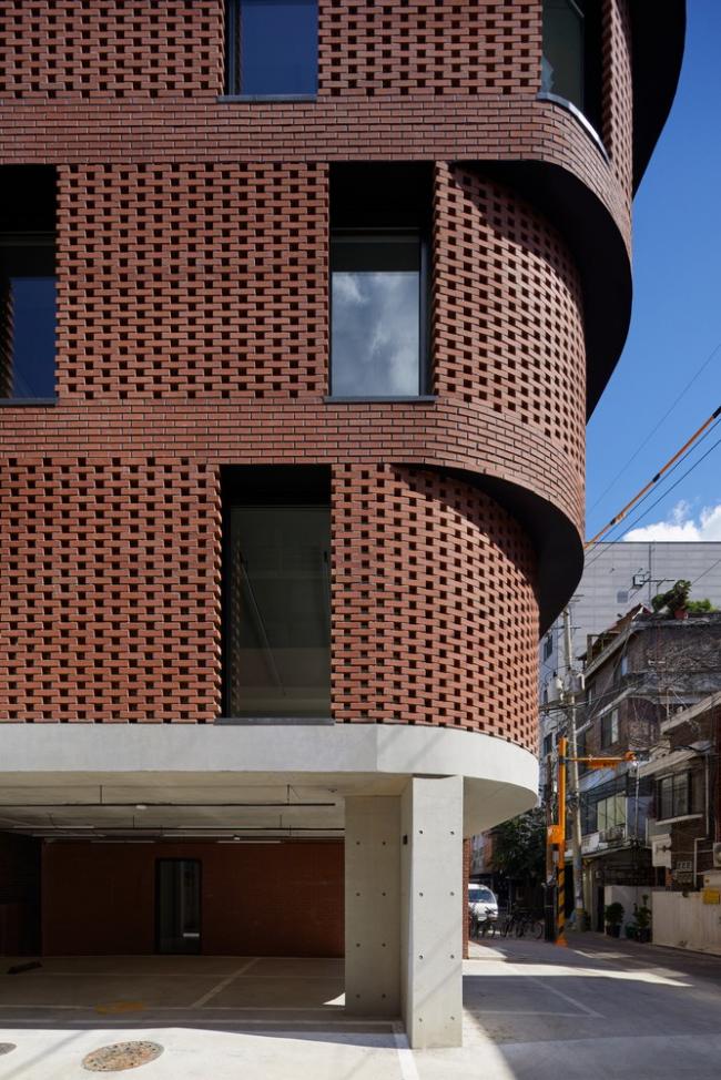 BIM建筑|用红砖砌造的宏大漏斗:3/1室第 BIM建筑|用红砖砌造的宏大漏斗:3/1室第