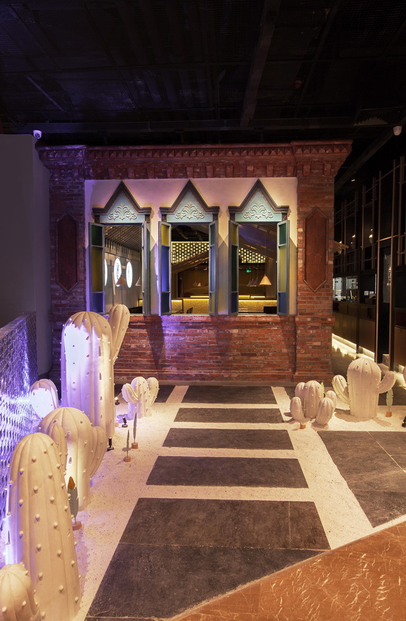 BIM建筑|年夜漠里的新城:塔哈尔·迷迭巷餐厅,上海/杭州卧野空间设计 BIM建筑|年夜漠里的新城:塔哈尔·迷迭巷餐厅,上海/杭州卧野空间设计
