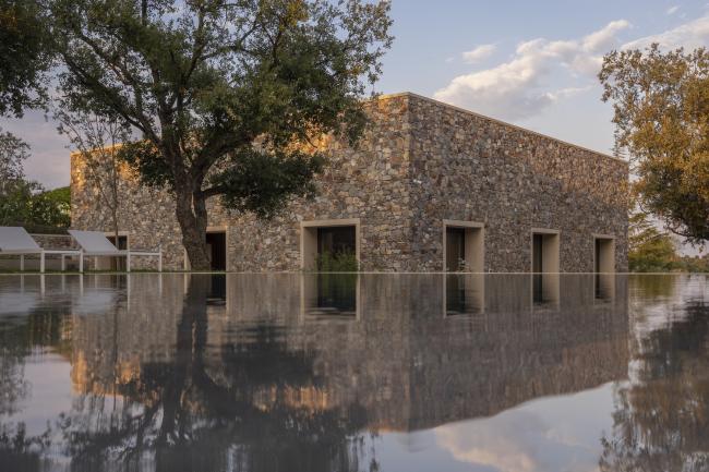 BIM建筑|慎重而机动:卡塞雷斯石头室第 / Tuñón Arquitectos BIM建筑|慎重而机动:卡塞雷斯石头室第 / Tuñón Arquitectos