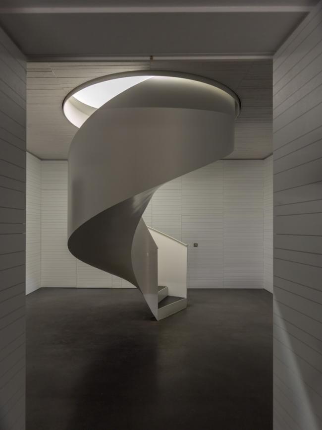 BIM建筑|慎重而机动:卡塞雷斯石头室第 / Tuñón Arquitectos BIM建筑|慎重而机动:卡塞雷斯石头室第 / Tuñón Arquitectos