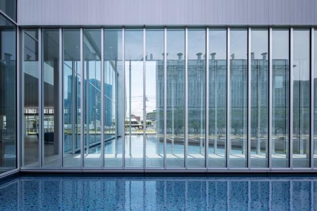 BIM建筑|浅水池边的半透明展现馆 BIM建筑|浅水池边的半透明展现馆